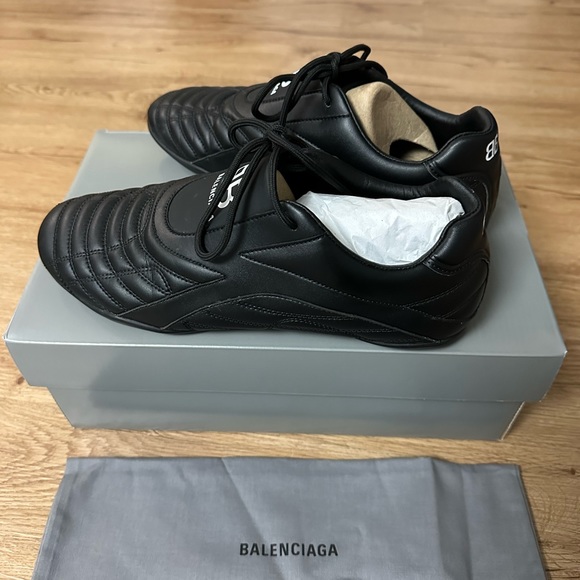 Balenciaga sneakers - Picture 4 of 8
